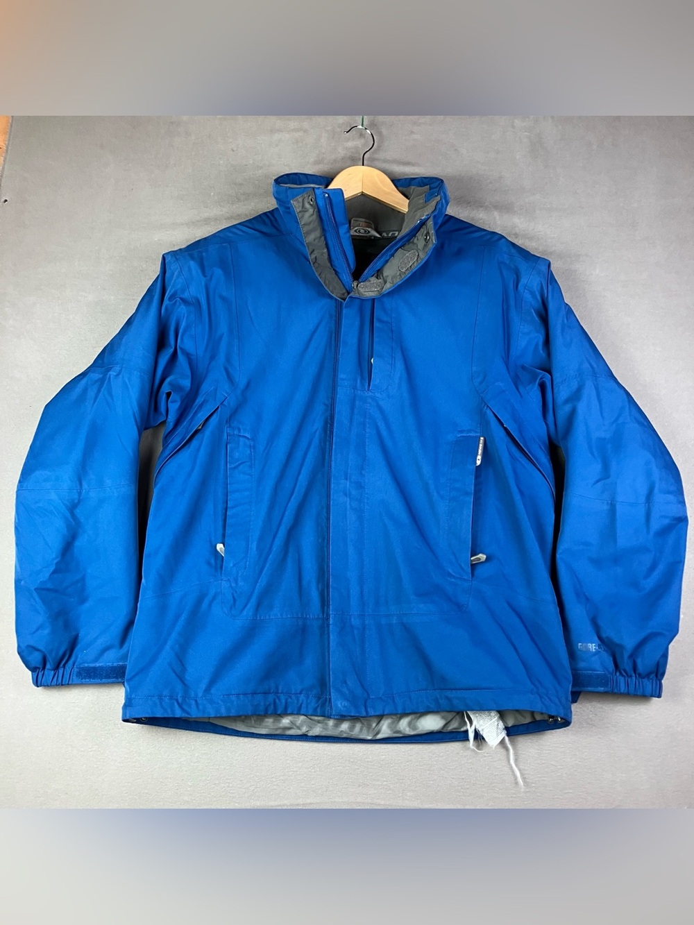 Salomon Men’s Size M GTX Winter Ski Snowboard Jacket Blue Full Zip 2004. In good